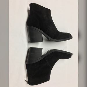 Steve Madden Shrines Suede Shrines Ankle Boots